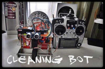 PM33_VacuumCleaningRcRobot