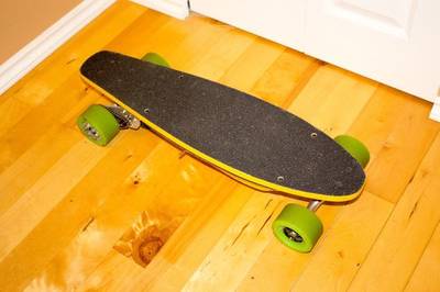 PM34_ElectricSkateboardV40TheBanana