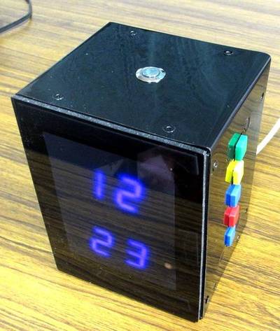 PM47_HandmadeCoolAlarmClock