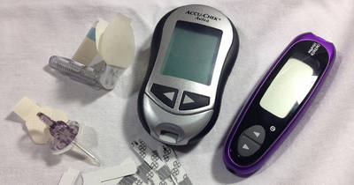 PM61_UniversalGlucometer