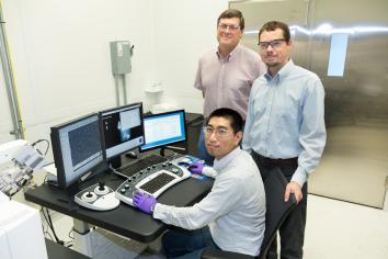 Nano-spike catalysts convert carbon dioxide directly into ethanol