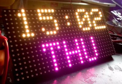 RGB MATRIX DISPLAYS TIME AND ENVIRONMENTAL DATA