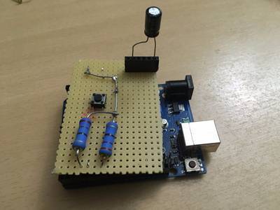 Simple capacitance meter