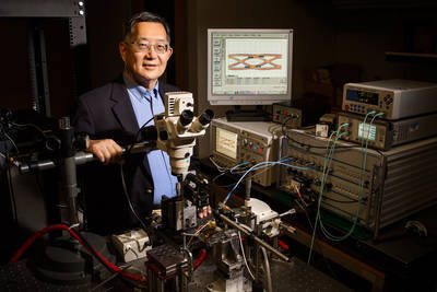 Researchers develop transistors that can switch between two stable energy states