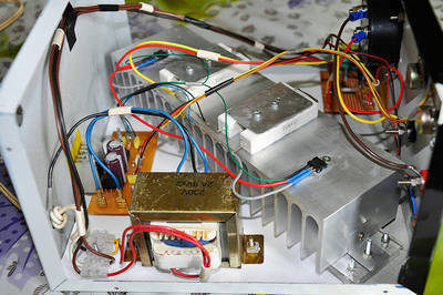 Adjustable constant current source