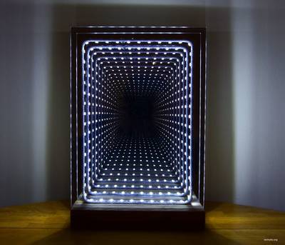 Modern Led Infinity Mirror Table Lamp