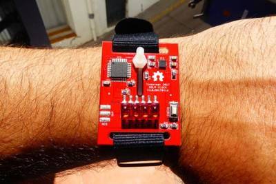 Solr: digital wrist watch