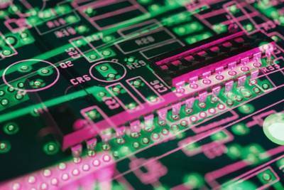 How to apply an advanced non-stable semiconductor in nanoelectronics