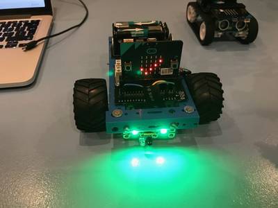 Object avoidance Microbit Robot using the Kitronik motor controller