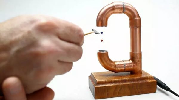 Simple ultrasonic levitation apparatus