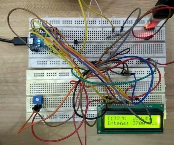 Solar Panel Monitoring Using Particle Photon