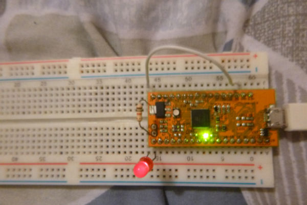 Lattice Ice40 Ultra Plus FPGA: Gnarly Grey Upduino - Tutorial 1: The Basics