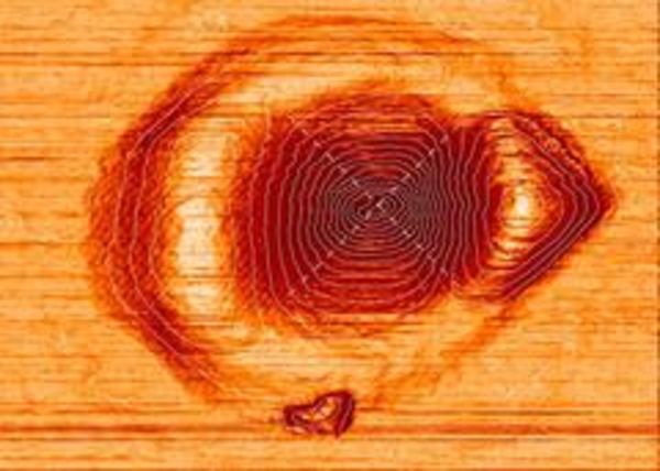 Hot aluminum etches smooth nano-holes in semiconductors