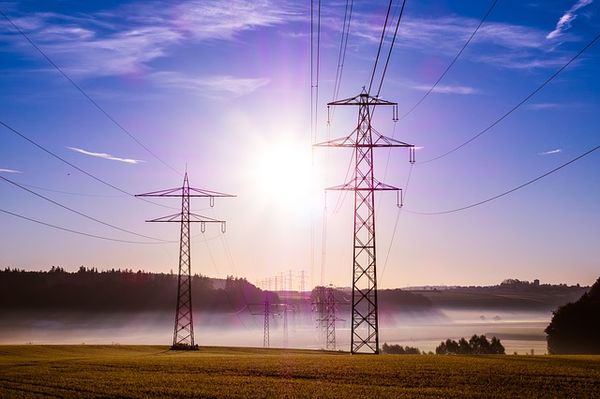 Hybrid electricity system would reduce rates, improve service