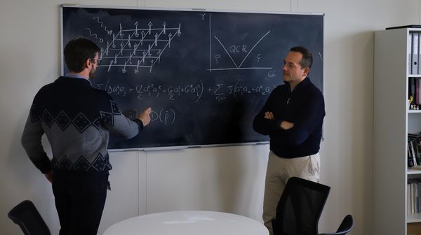 In a new quantum simulator, light behaves like a magnet
