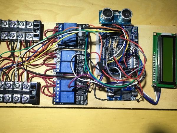 Smart Battery Charger Multiplexer with Smart Display