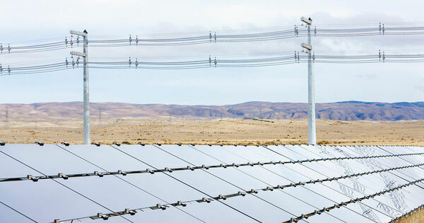 Researchers gain key insight into solar material's soaring efficiency