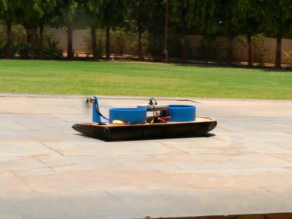 Smartphone Conrolled Hovercraft Made Using Evive-Arduino