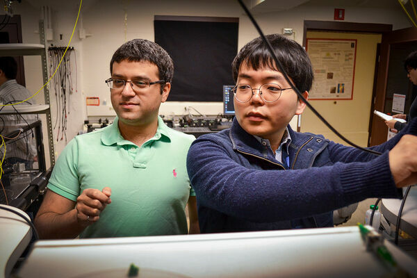 Researchers turn off backscattering, aim to improve optical data transmission