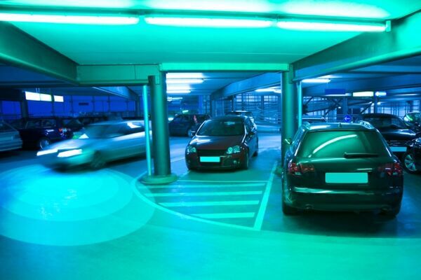 Helping autonomous vehicles see around corners