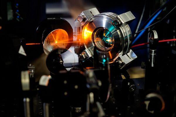 NTU Singapore and Dutch scientists show how perovskite solar cells can capture more electricity