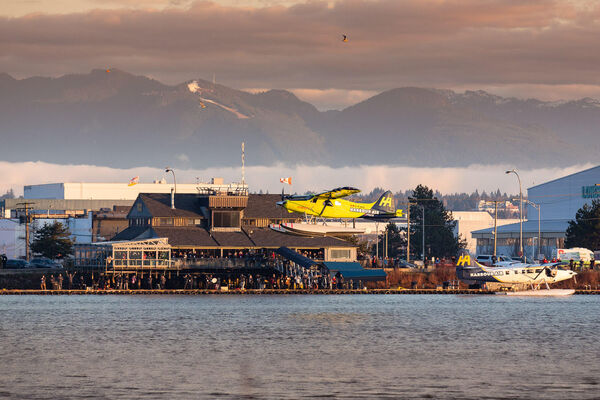 Harbour Air and magniX Announce Successful Flight of World’s First Commercial Electric Airplane