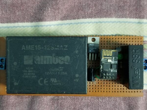 ESP-01 based Sonoff wireless smart switch