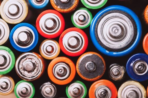 New NiMH batteries perform better when made from recycled old NiMH batteries