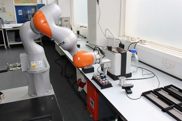 Experiment too big? Hire a mobile robot scientist