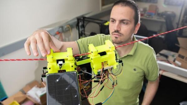 Slothbot Takes a Leisurely Approach to Environmental Monitoring