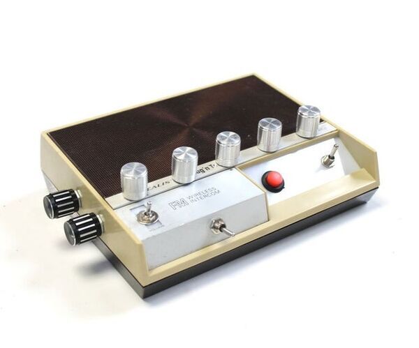 Dub Siren Synth - 555 Project V2