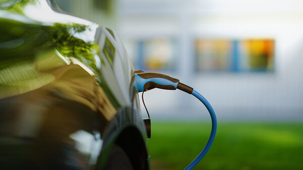 Lightweight green supercapacitors could charge devices in a jiffy