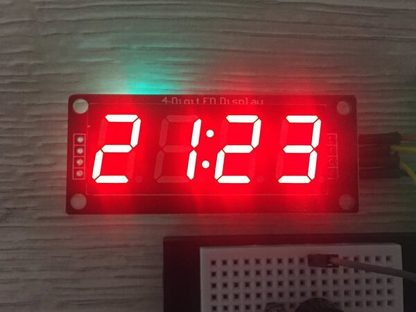 TM1637 Digital Clock with time setup and alarm functionality