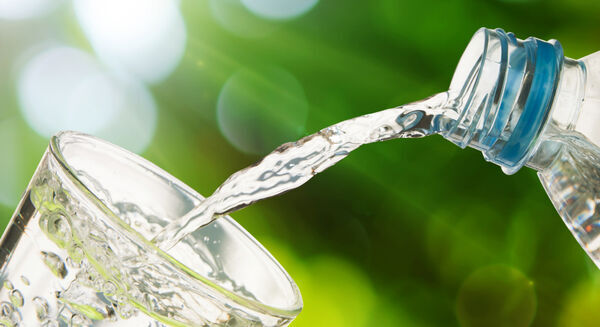 Chemist uses CO2 to convert seawater into drinking water