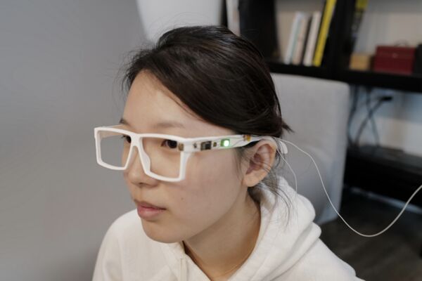 Electronic design tool morphs interactive objects