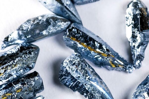 Scientists Discover New Remarkable Materials Properties at Ultrahigh Pressure