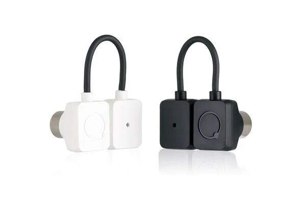 ‘World’s first’ MIDI over Bluetooth LE wireless adaptor allows user to play any MIDI instruments without the need for cables