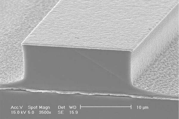 Researchers develop a high-power, portable terahertz laser