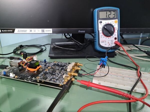 Eclypse-Z7: Zmod ADC to Zmod DAC Loop