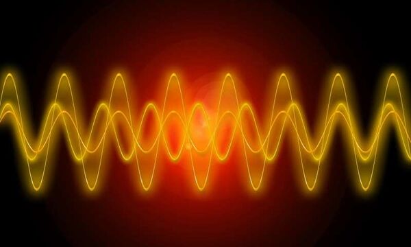 Realization of Si-based Super-high Frequency Nanoelectromechanical Resonator