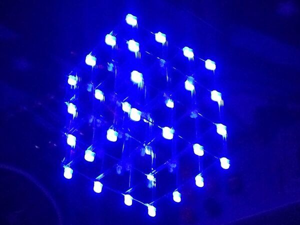 Raspberry Pi 4x4x4 LED Cube - PiCube