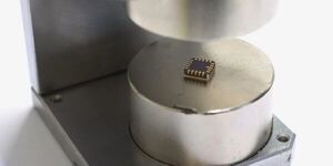 Advanced Graphene-based Hall Effect Sensor for Mapping of Battery Cells