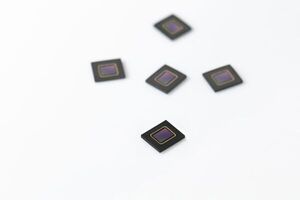 Samsung Introduces Its First ISOCELL Image Sensor Tailored for Automotive Applications