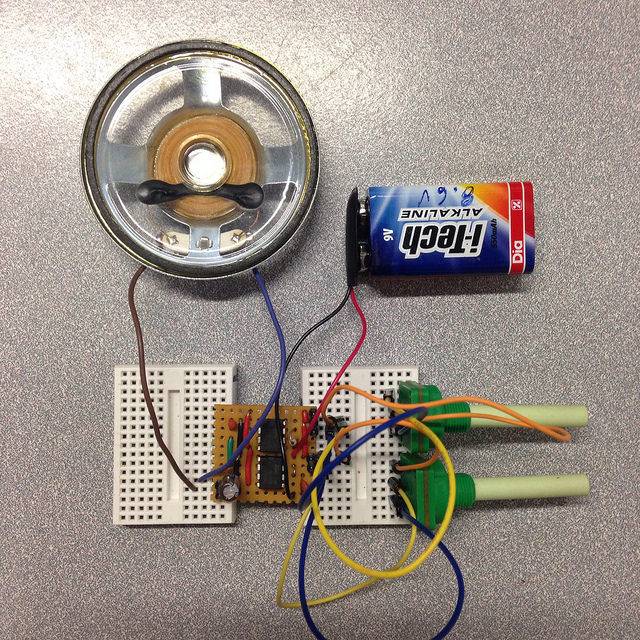 altlab_fablablisboa_sintetizador_NE555_ataripunk